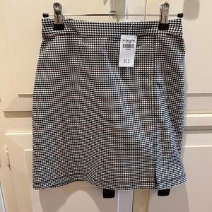 Plaid black and white skirt